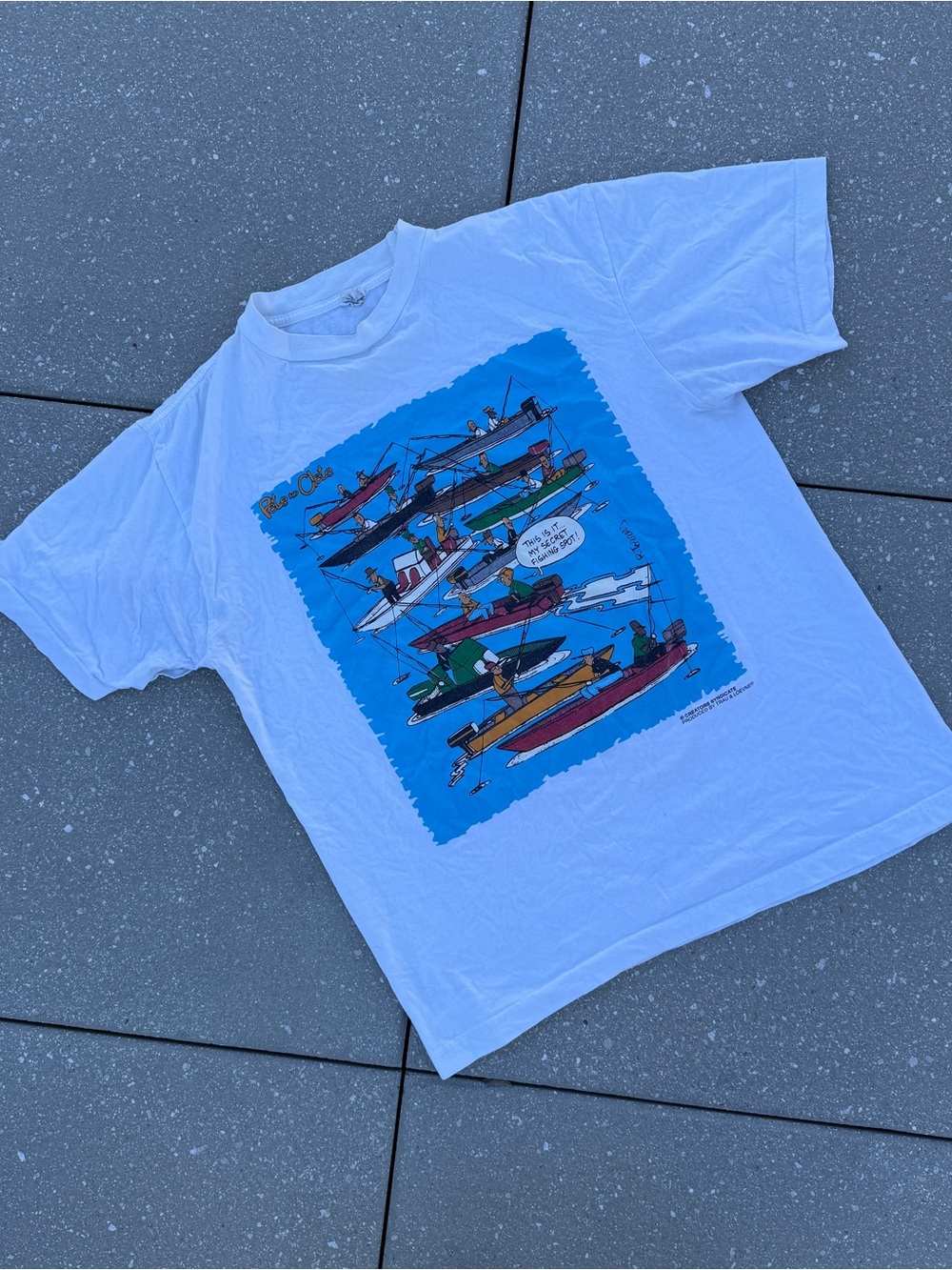 Vintage 90s Pete and Chete Comedy Fishing Graphic Tee Shirt